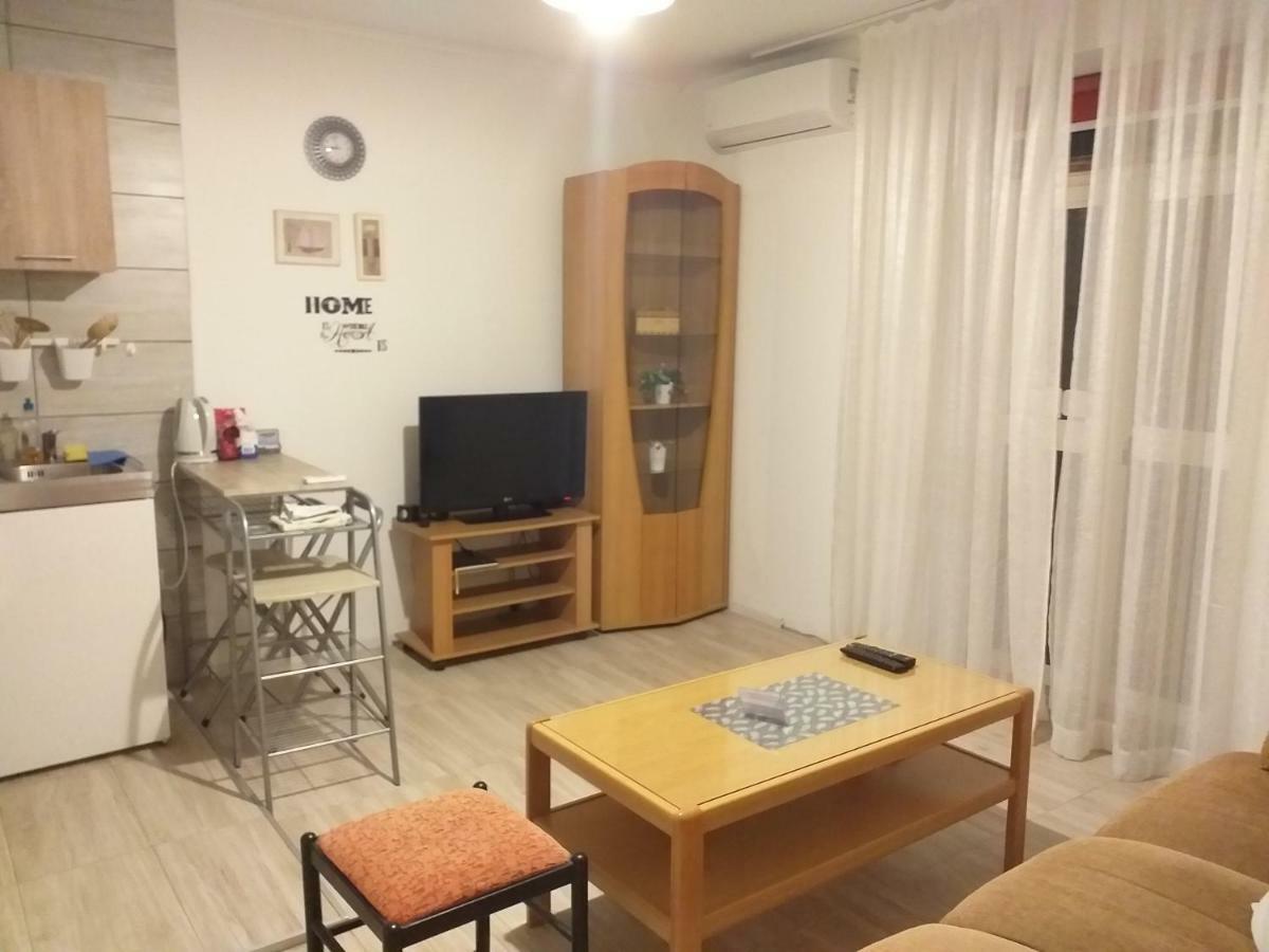 Apartments Duras Gruda Esterno foto